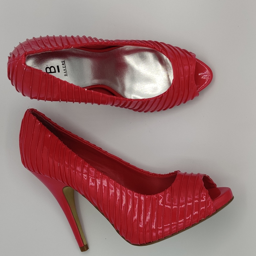 Bakers hot pink peep toe heel